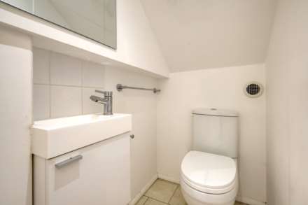Regency Court, Brentwood, Image 15