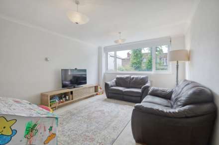Regency Court, Brentwood, Image 6