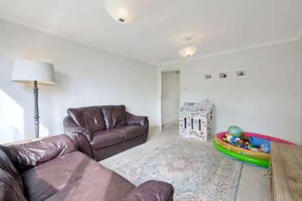 Regency Court, Brentwood, Image 7