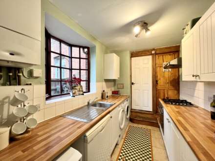 Chase Road, Brentwood, Image 5