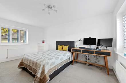 Watlington Gardens, Brentwood, Image 12