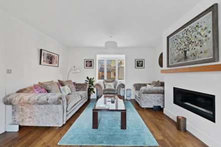 Watlington Gardens, Brentwood, Image 17