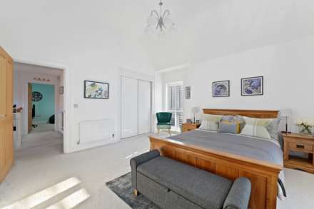 Watlington Gardens, Brentwood, Image 3