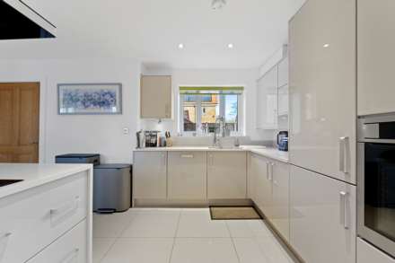 Watlington Gardens, Brentwood, Image 5