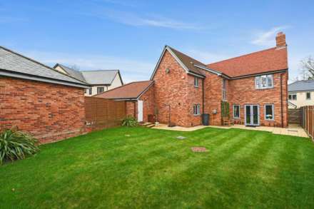 Watlington Gardens, Brentwood, Image 8
