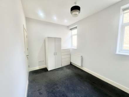 Queens House, Brentwood, Image 5