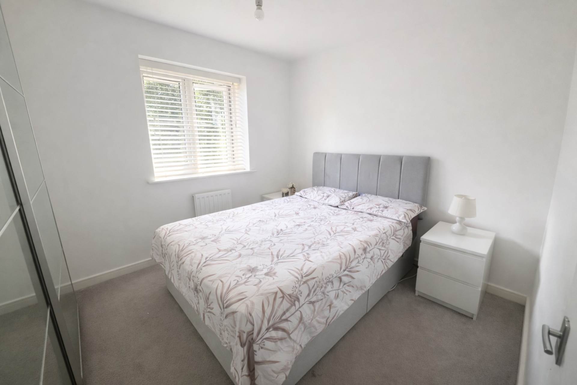 Florence Close, Warley, Brentwood, Image 4