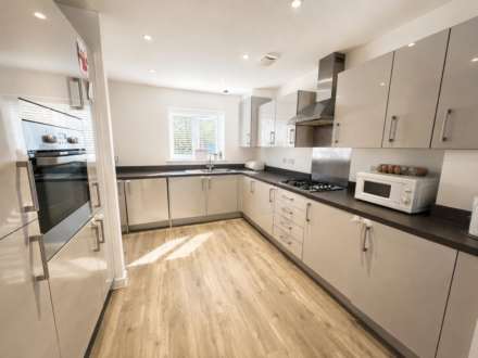 Florence Close, Warley, Brentwood, Image 2