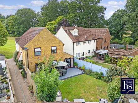 Roding Drive, Kelvedon Hatch, Image 1