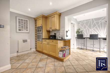 Roding Drive, Kelvedon Hatch, Image 7