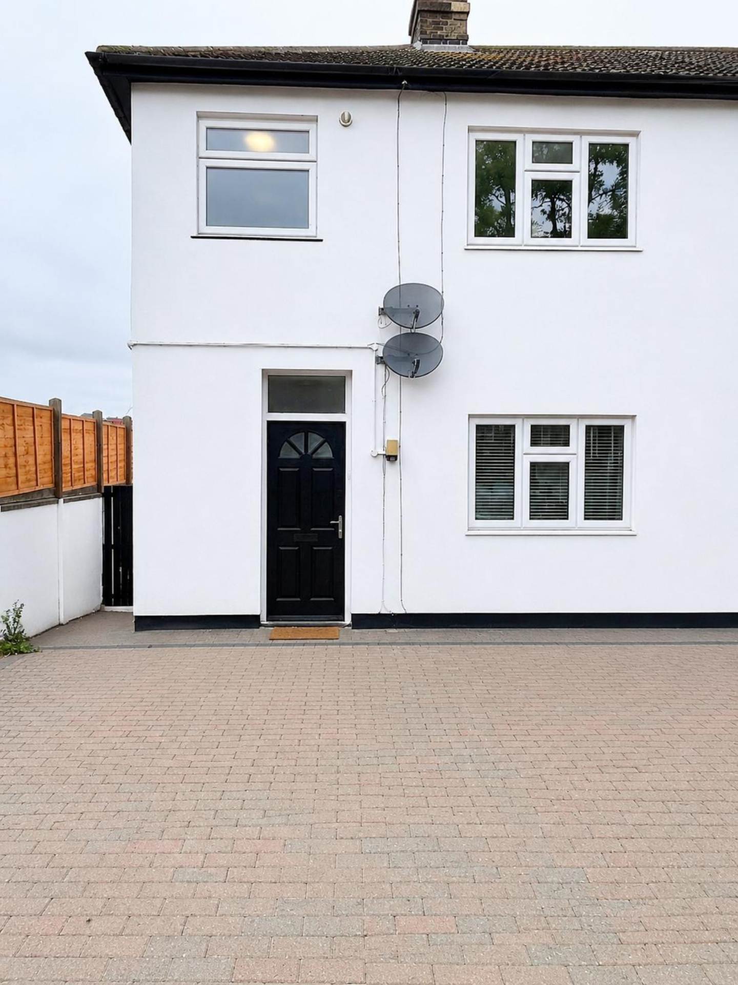 Crescent Road, Brentwood, Image 1
