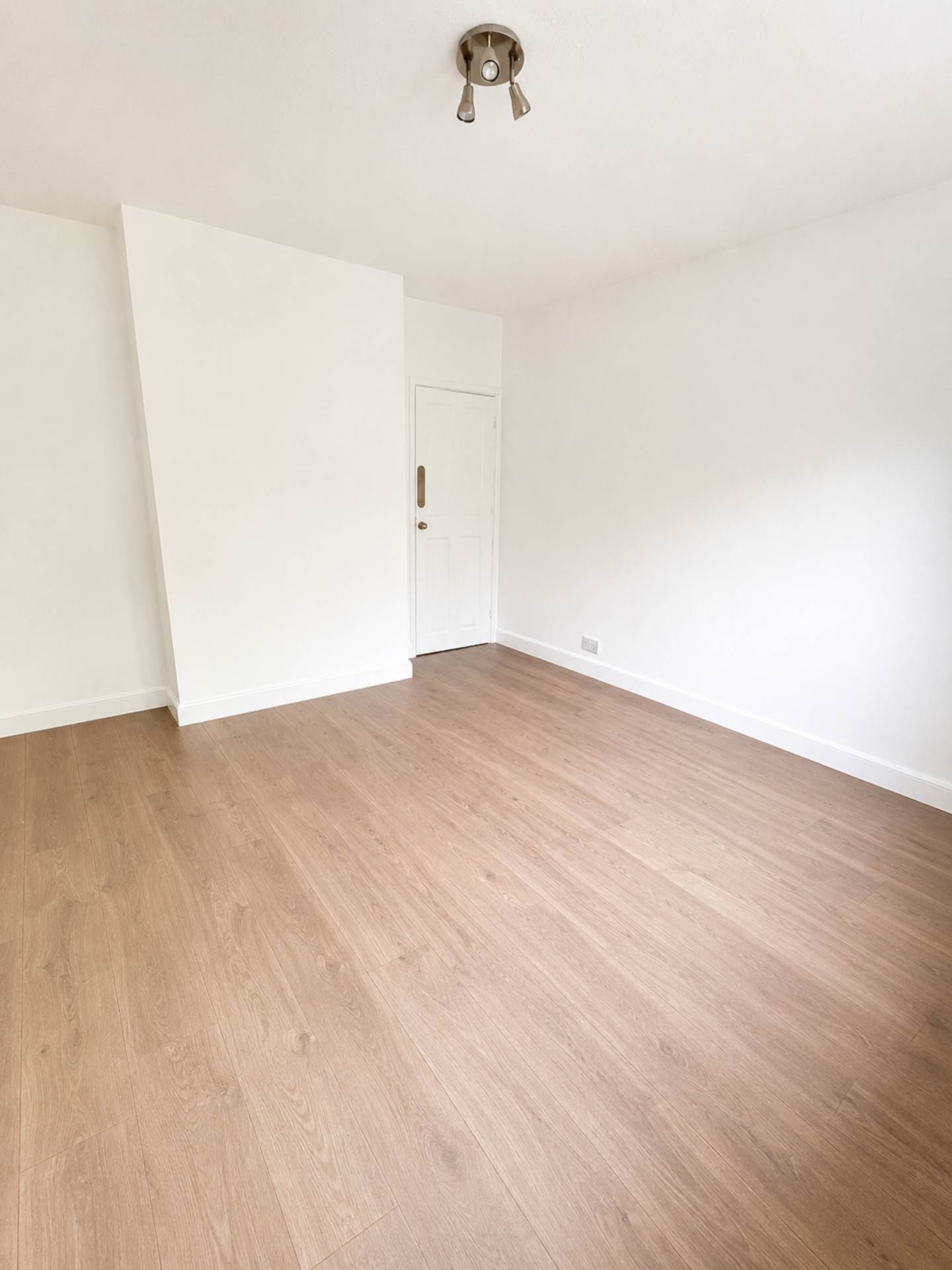 Crescent Road, Brentwood, Image 3