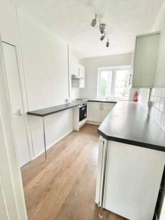 Crescent Road, Brentwood, Image 4