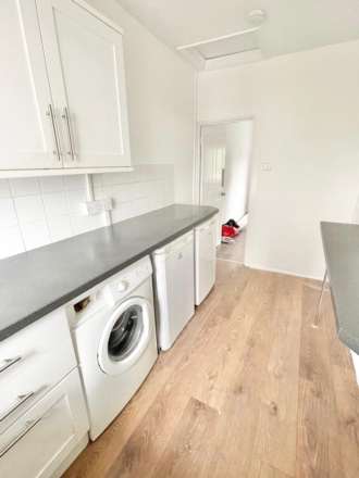 Crescent Road, Brentwood, Image 5