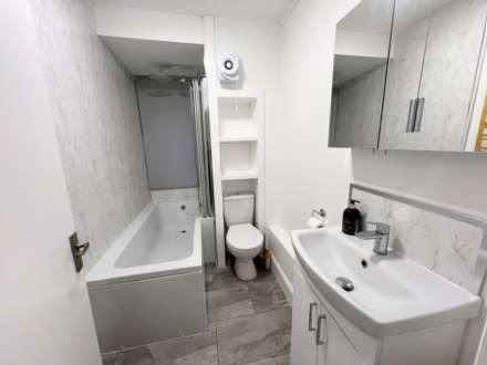 Rose Valley, Brentwood, Image 8