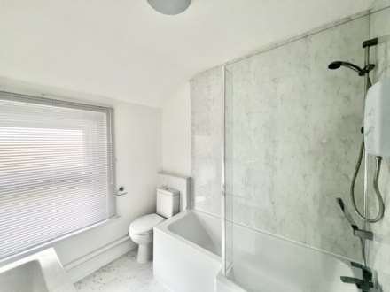 Warley Hill, Brentwood, Image 9