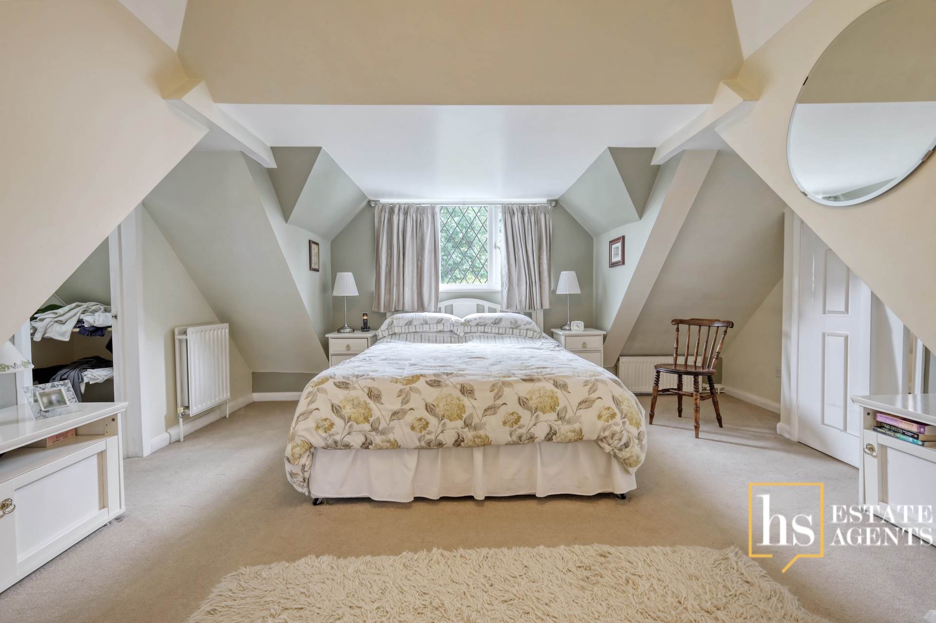 Hillside Walk, Brentwood, Image 12