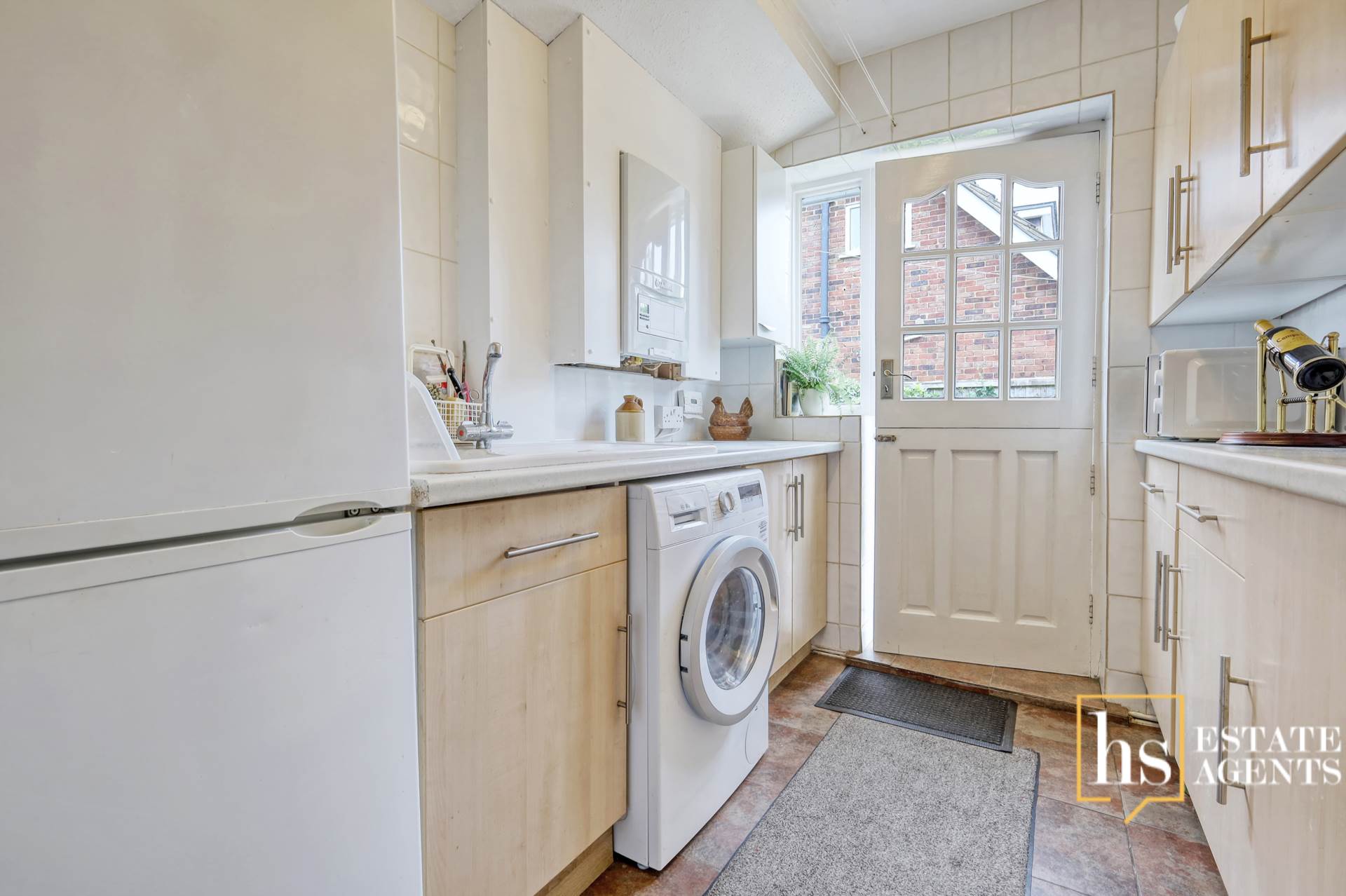 Hillside Walk, Brentwood, Image 20