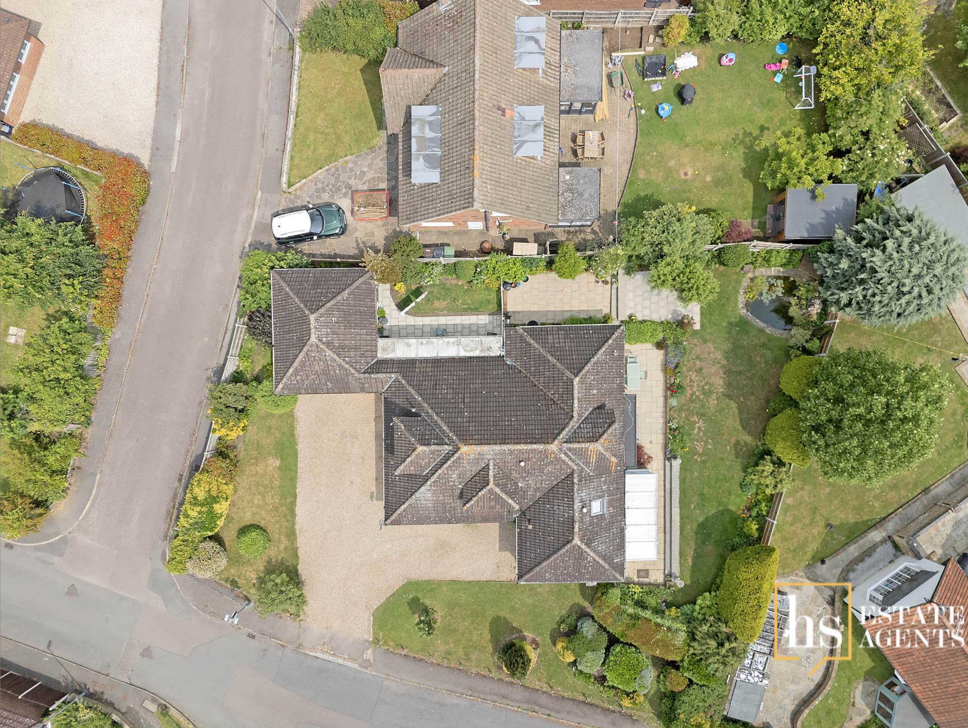 Hillside Walk, Brentwood, Image 3
