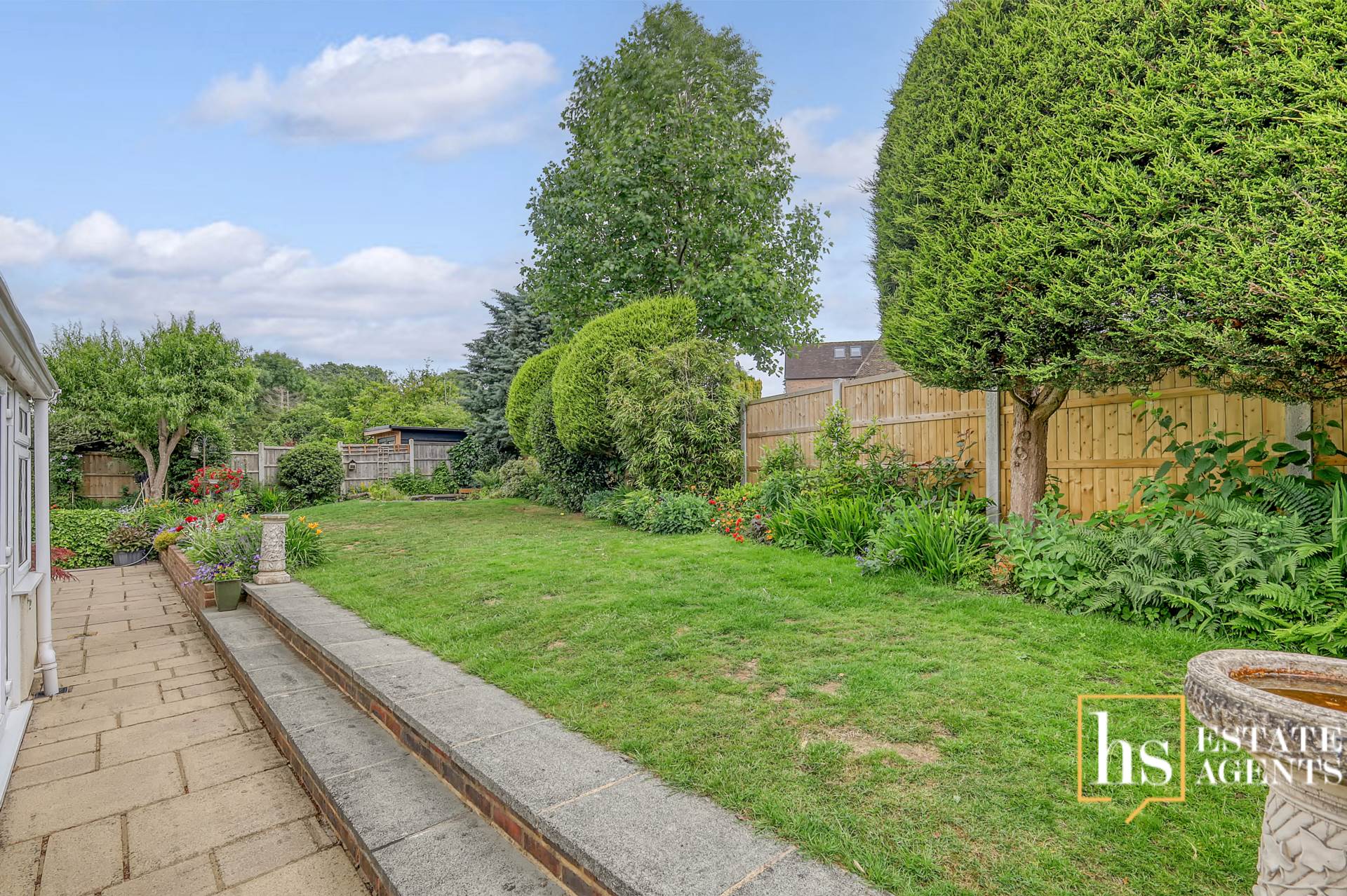 Hillside Walk, Brentwood, Image 36