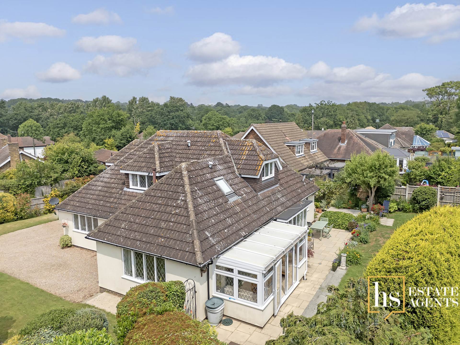 Hillside Walk, Brentwood, Image 4