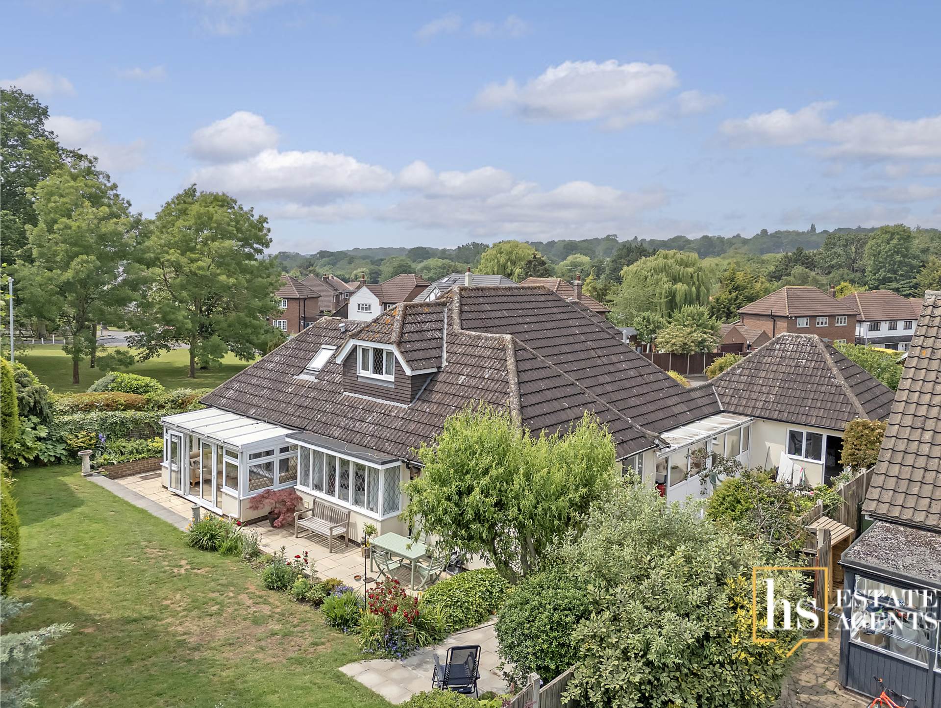 Hillside Walk, Brentwood, Image 5