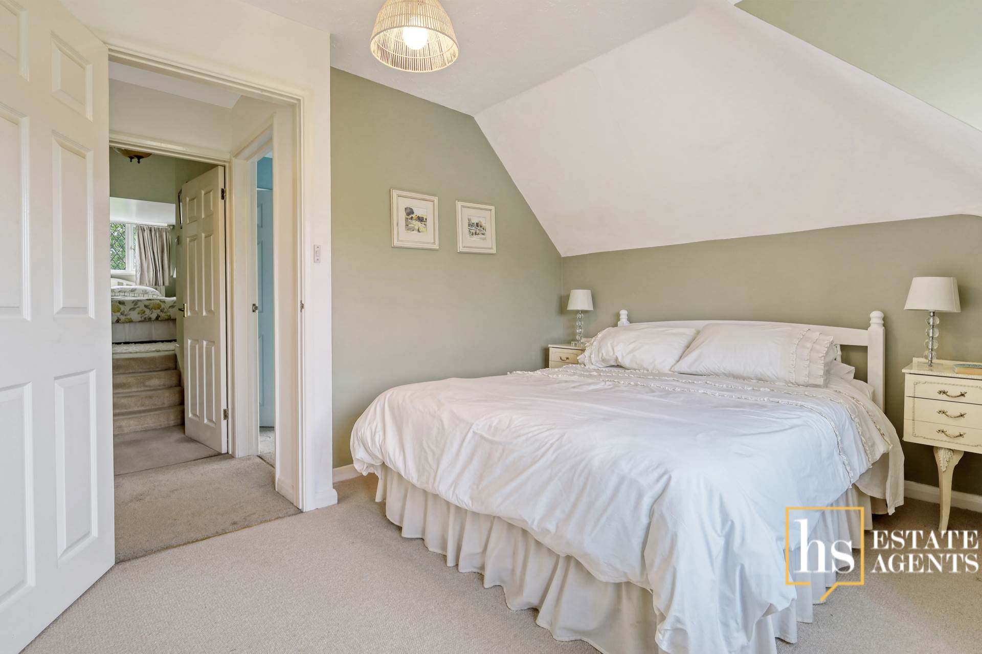 Hillside Walk, Brentwood, Image 7