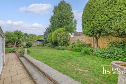 Hillside Walk, Brentwood, Image 36