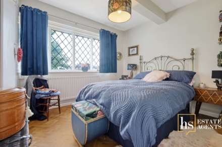 Hillside Walk, Brentwood, Image 37