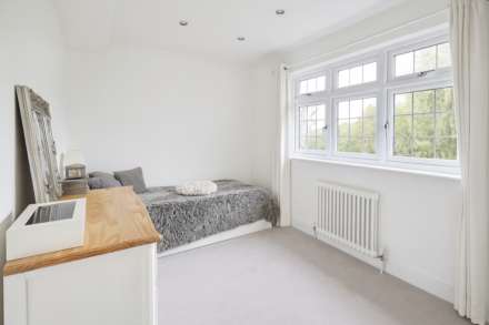 Wansford Close, Brentwood, Image 19