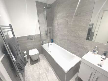 Hubert Road, Brentwood, Image 5