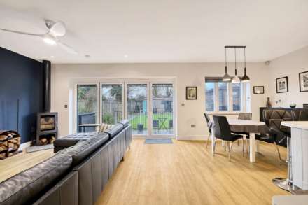 Mount Pleasant Avenue, Hutton, Image 2