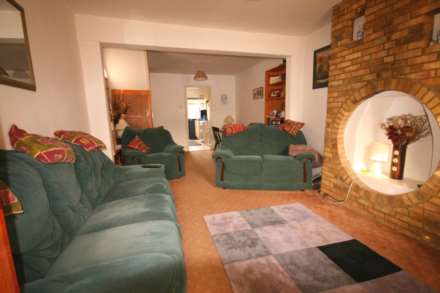 Crescent Road, Brentwood, Image 2