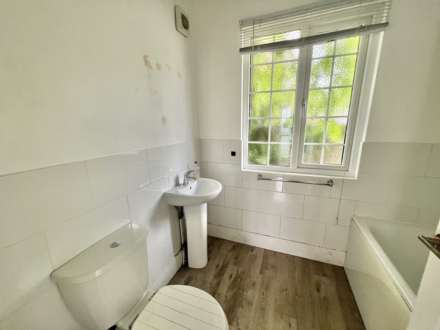Weald Road, South Weald, Brentwood, Image 6