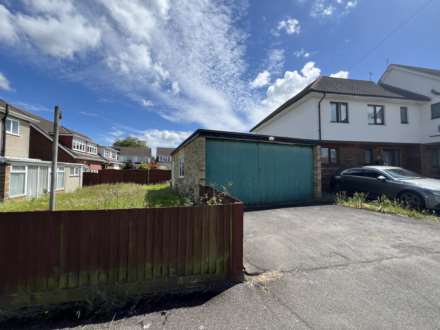King Georges Road, Pilgrims Hatch, Image 5