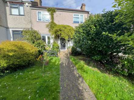 Property For Sale Manor Way, Brentwood