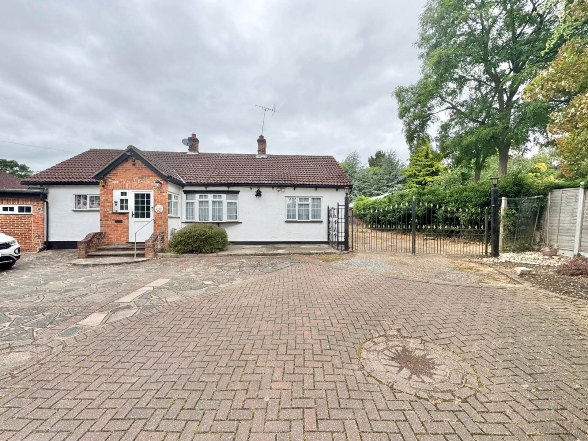 Hatch Road, Brentwood, Image 1