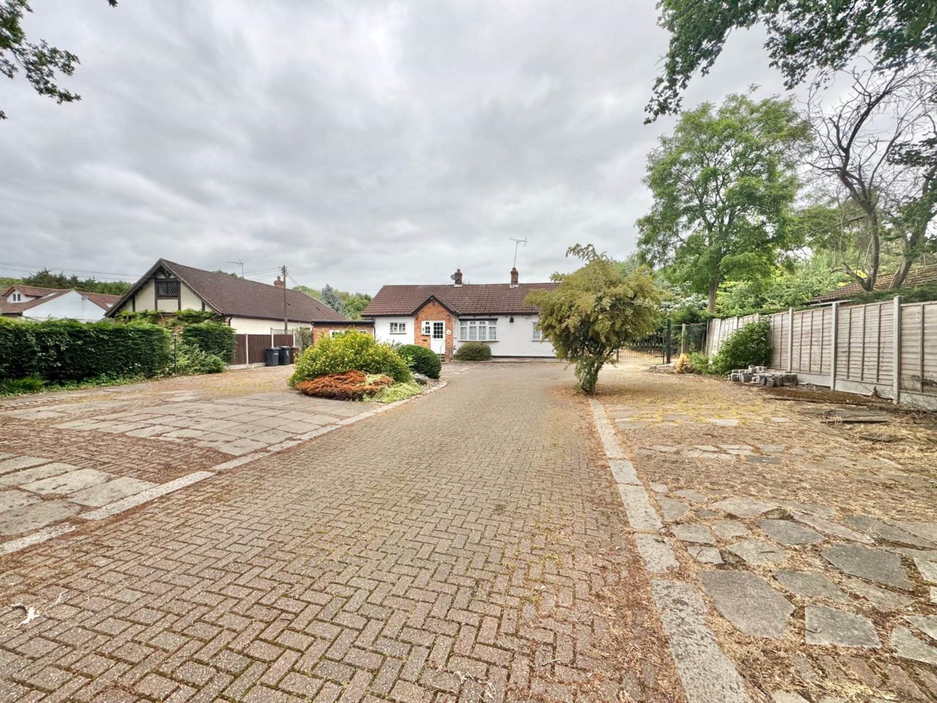 Hatch Road, Brentwood, Image 2