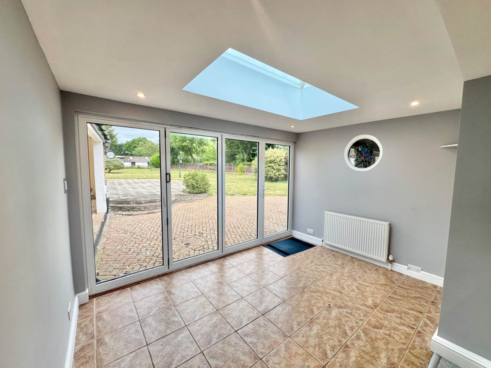 Hatch Road, Brentwood, Image 4
