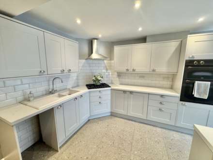 Hatch Road, Brentwood, Image 3