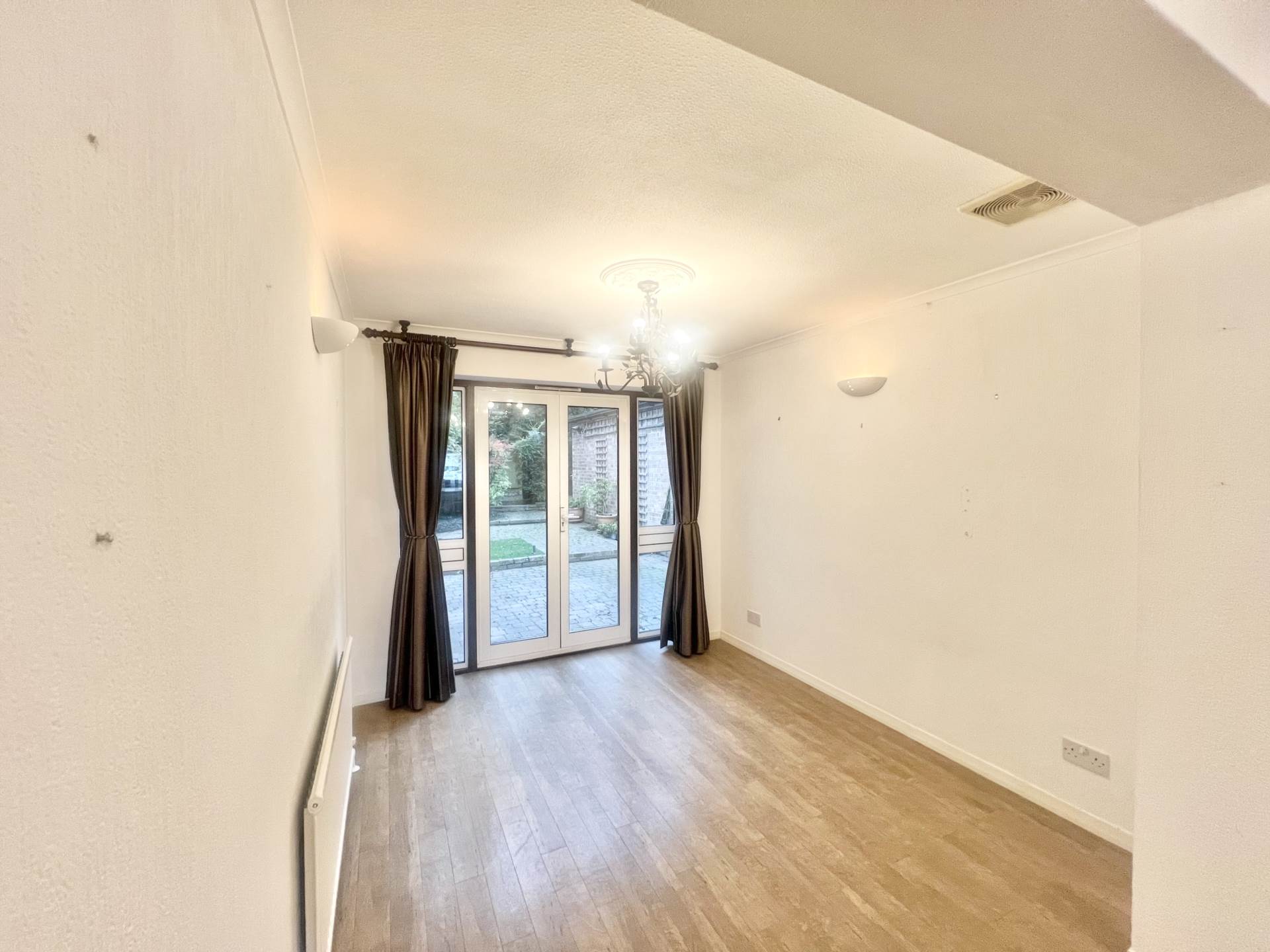 Newlands Close, Brentwood, Image 8
