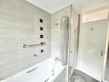 Newlands Close, Brentwood, Image 17