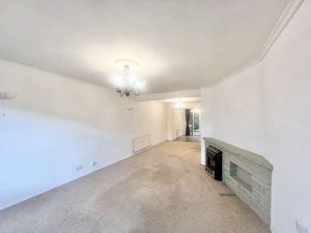 Newlands Close, Brentwood, Image 3