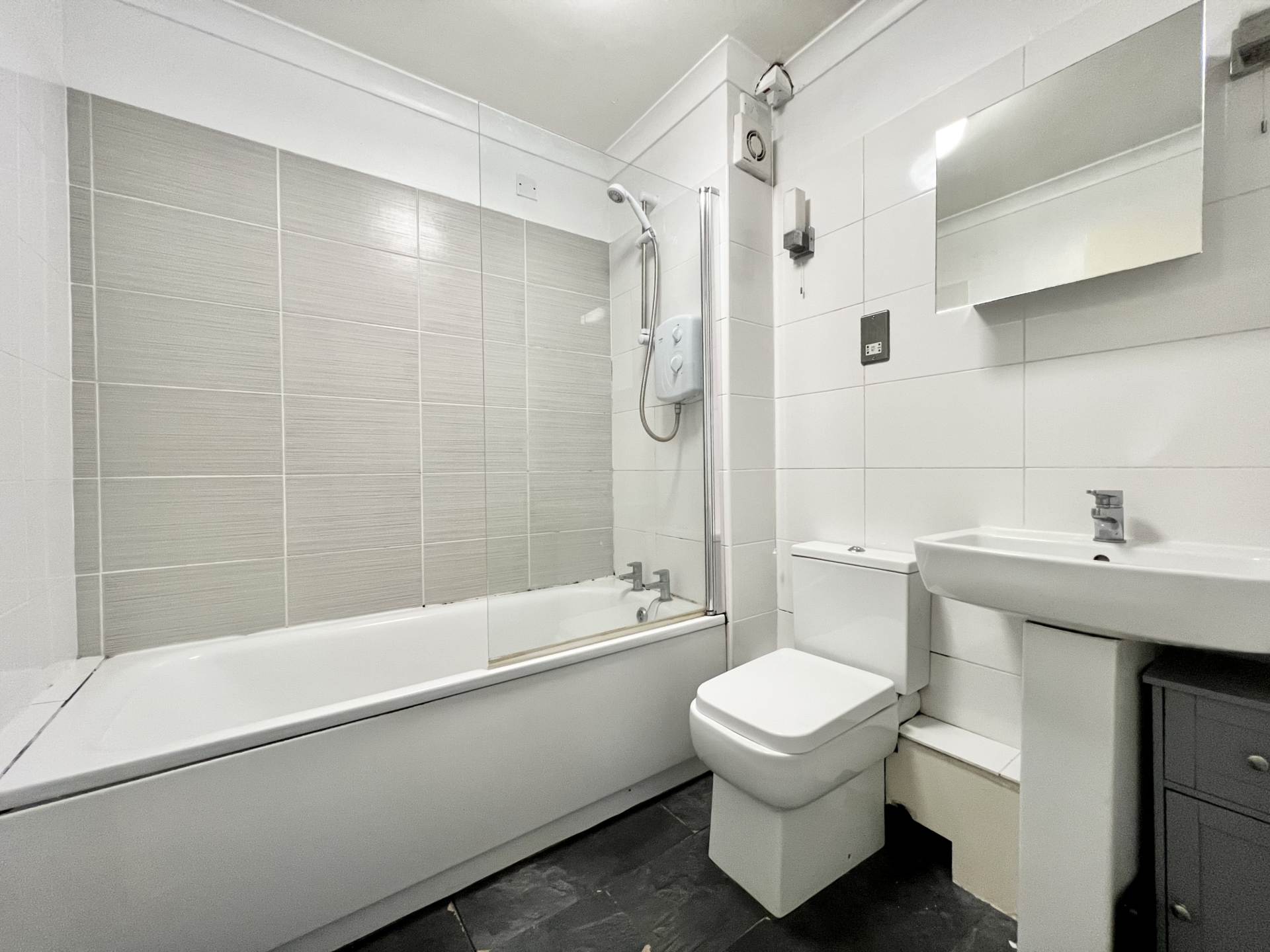 Gresham Court, Brentwood, Image 5