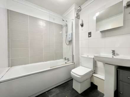Gresham Court, Brentwood, Image 5