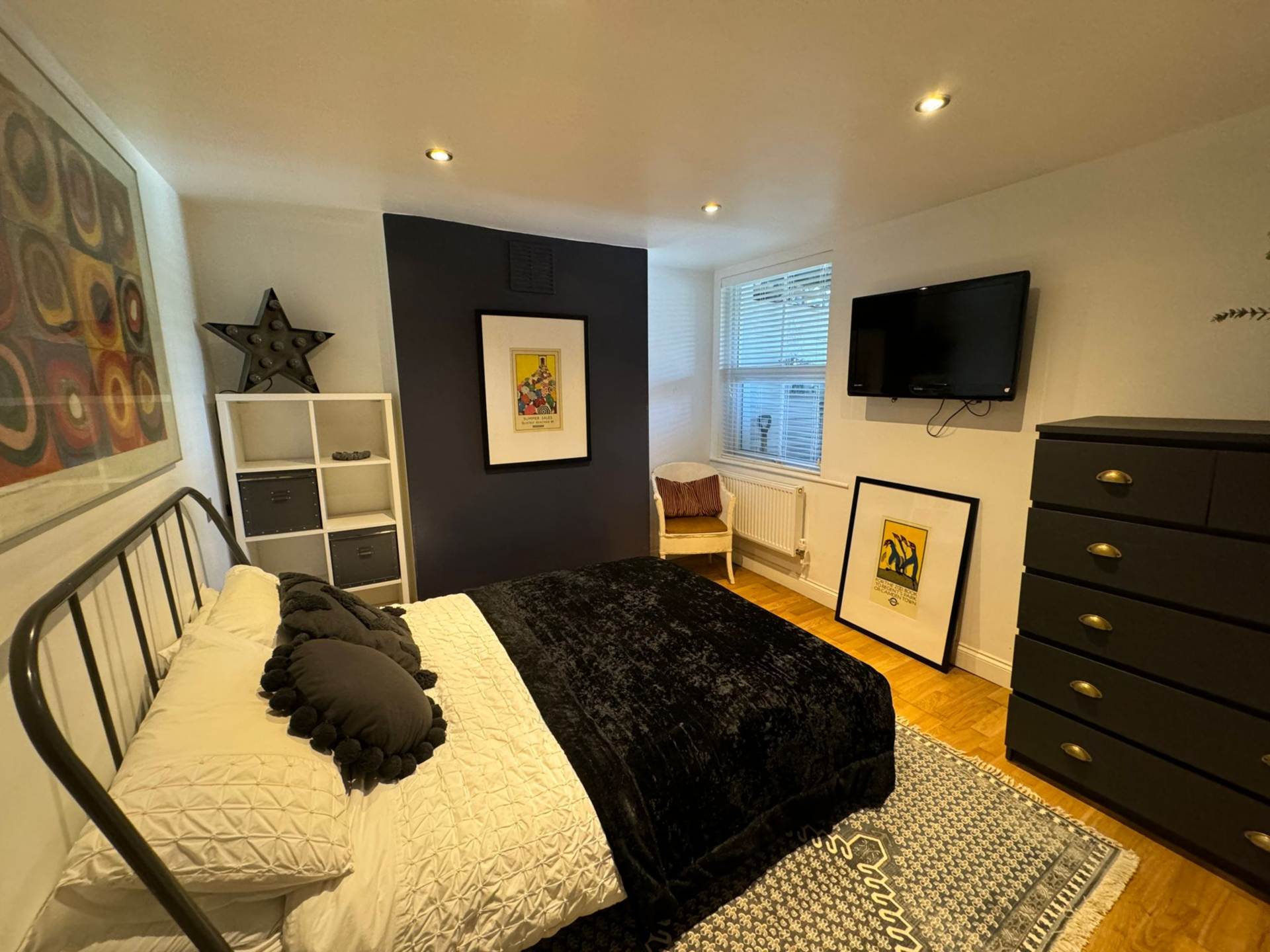 Victoria Road, Brentwood, Image 9