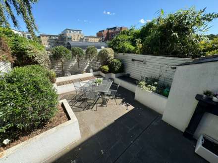 Victoria Road, Brentwood, Image 15