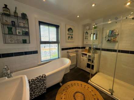 Victoria Road, Brentwood, Image 8