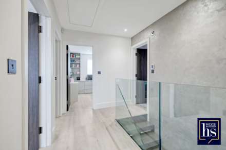 Great Berry Lane, Langdon Hills, Image 9