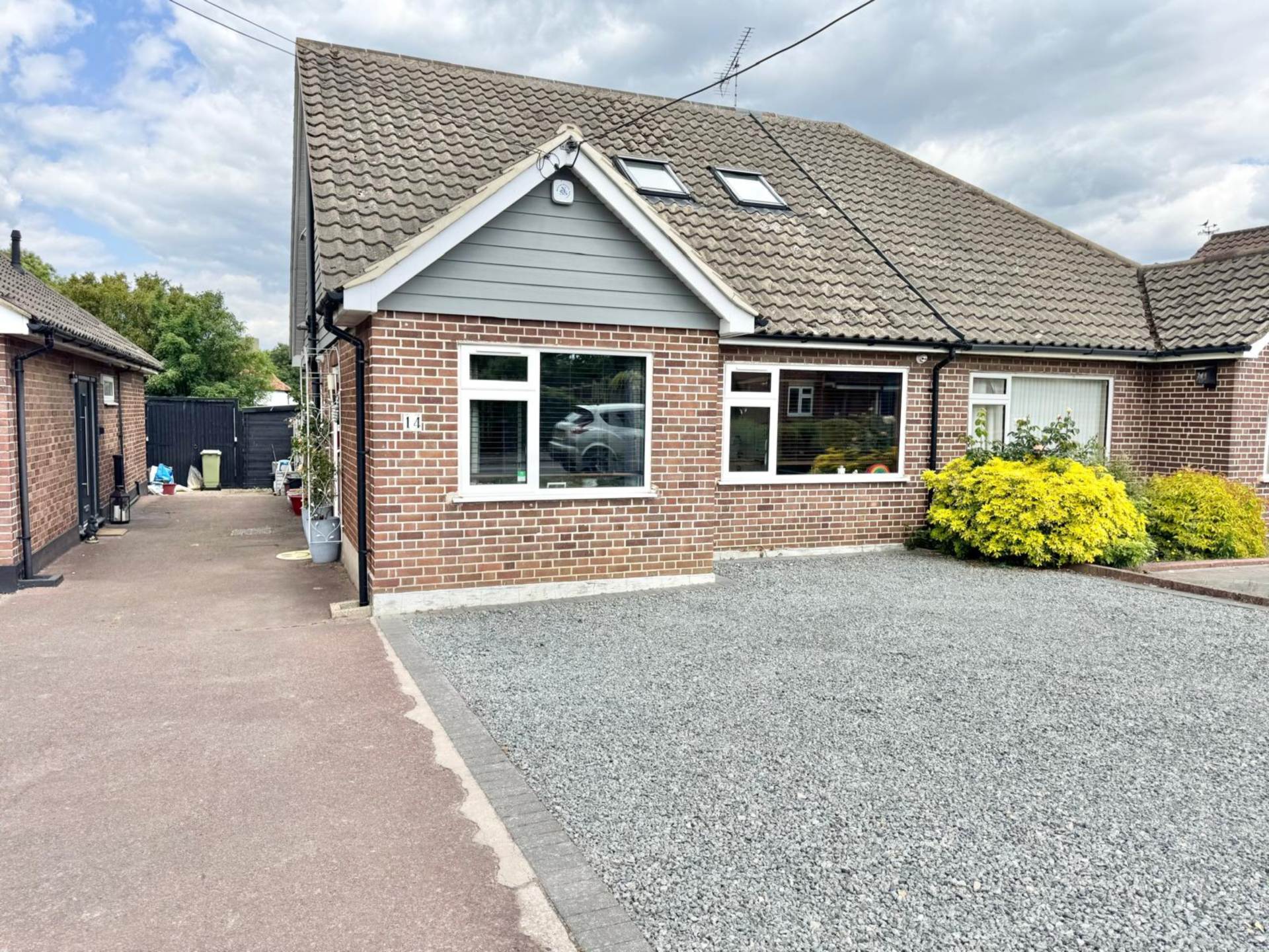 Orchard Lane, Brentwood, Image 1